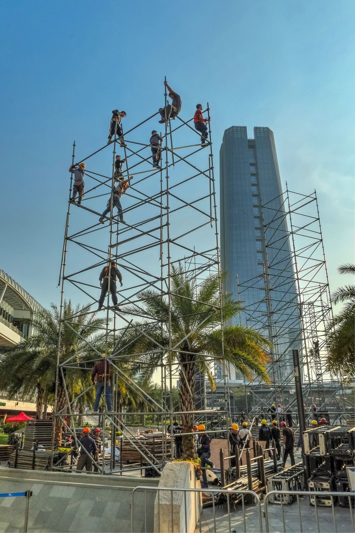 5-Minute Compliance: The 2026 Toolbox Talk Schedule - Training article thumbnail
